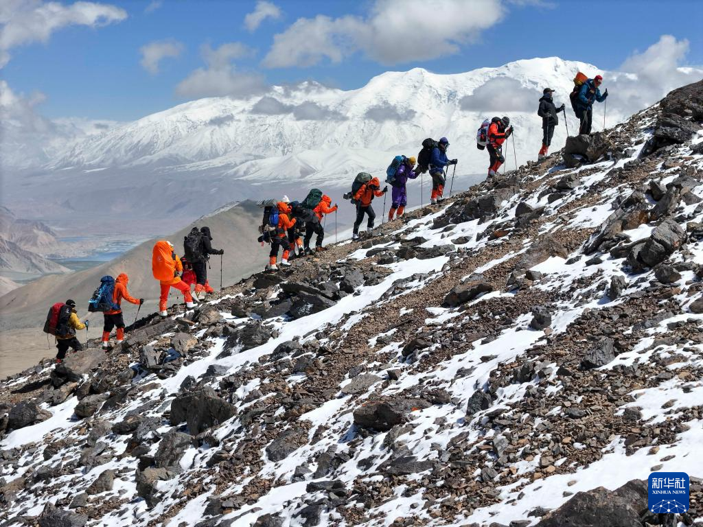 登山——挑战，为登峰