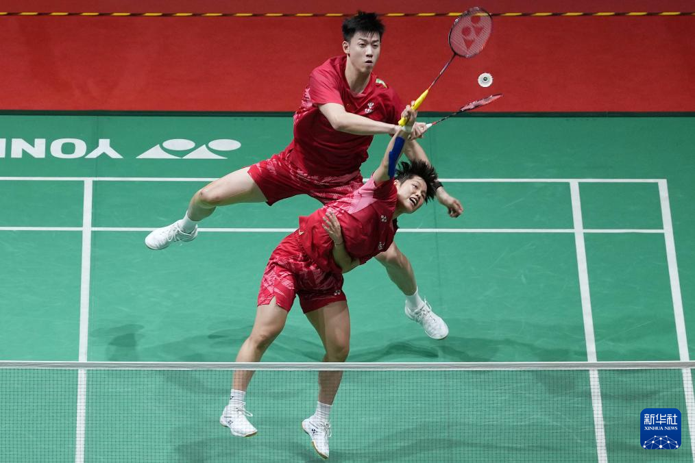 羽毛球——马来西亚大师赛：冯彦哲/黄东萍夺得混双冠军