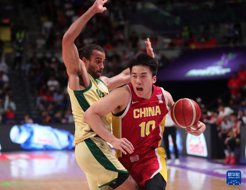 篮球——中国男篮获亚洲杯亚军