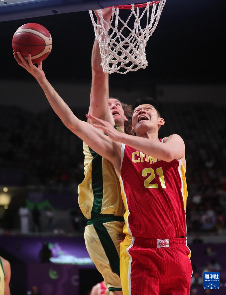 篮球——中国男篮获亚洲杯亚军