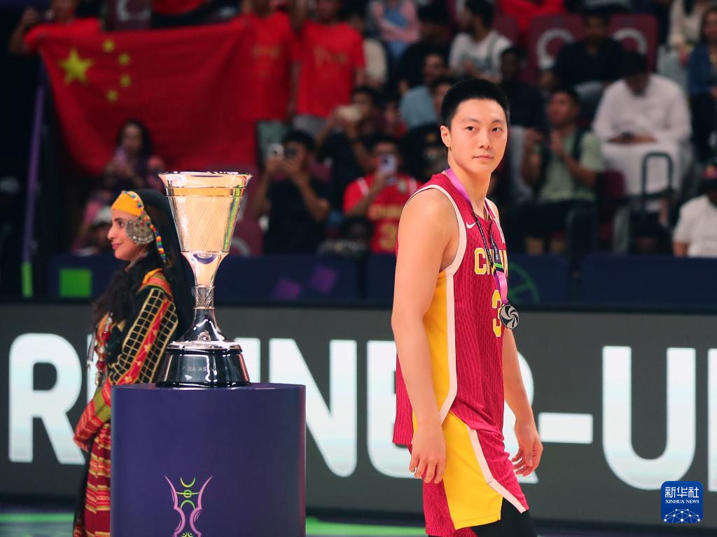 篮球——中国男篮获亚洲杯亚军
