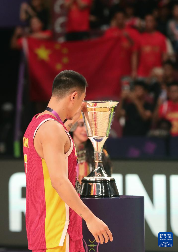 篮球——中国男篮获亚洲杯亚军