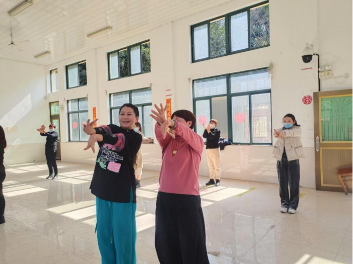 万村女性展风姿丨刘萍：让全民健身之花在海岛渔村绽放