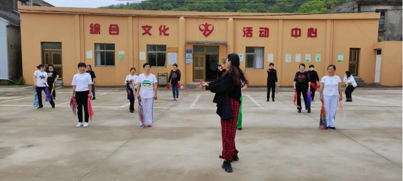 万村女性展风姿丨刘萍：让全民健身之花在海岛渔村绽放