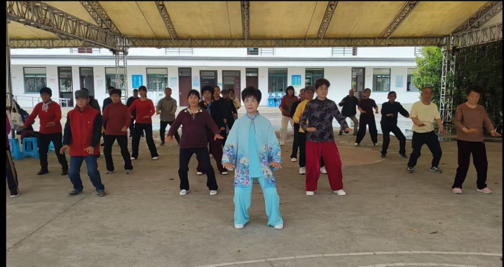 万村女性展风姿｜徐建军：以柔韧太极守护乡村百姓幸福健康