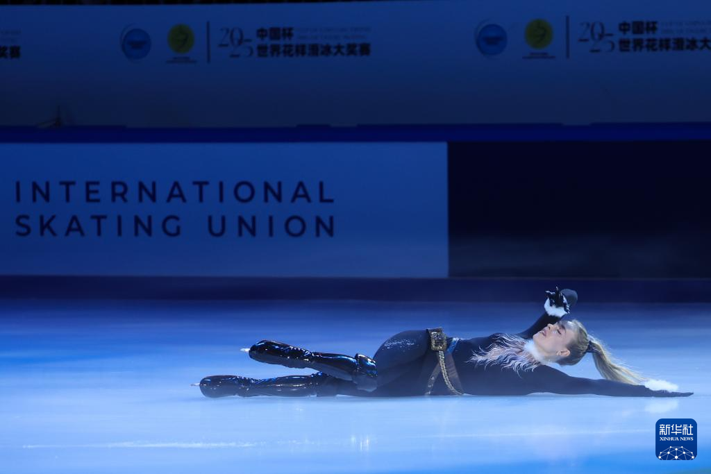 花样滑冰——中国杯:表演滑举行