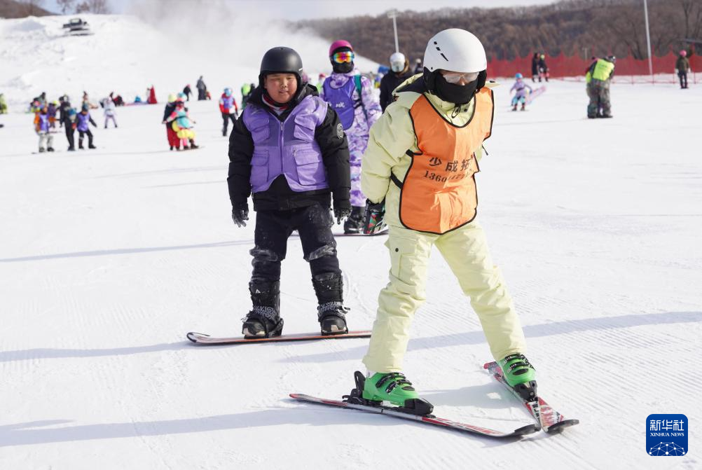 “雪假”开启 吉林青少年奔赴冰雪运动之约