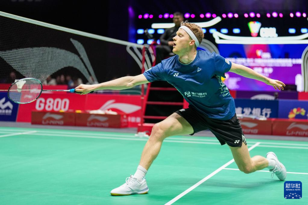 羽毛球——中国俱乐部超级联赛:厦门银行队获冠军