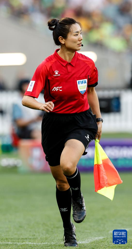 中国裁判亮相女足亚洲杯