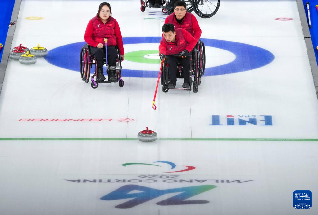 冬残奥会——轮椅冰壶混合团体金牌赛:中国队获得亚军