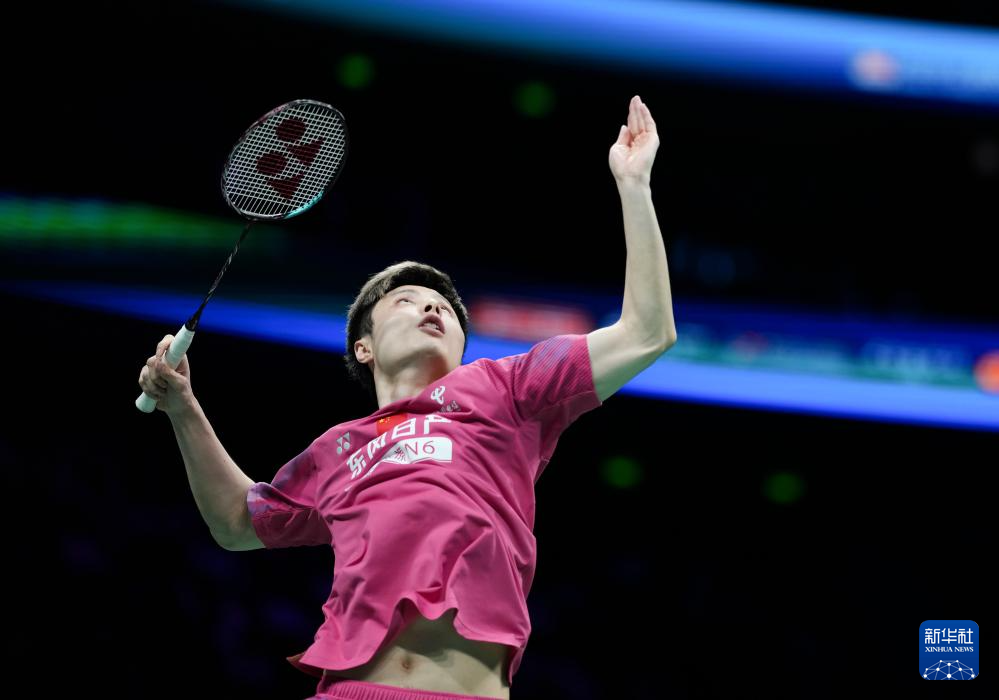 羽毛球亚锦赛|石宇奇夺得男单冠军