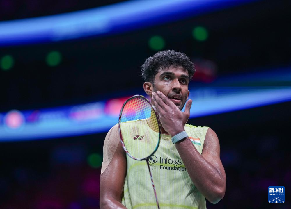 羽毛球亚锦赛|石宇奇夺得男单冠军