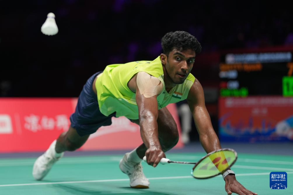 羽毛球亚锦赛|石宇奇夺得男单冠军