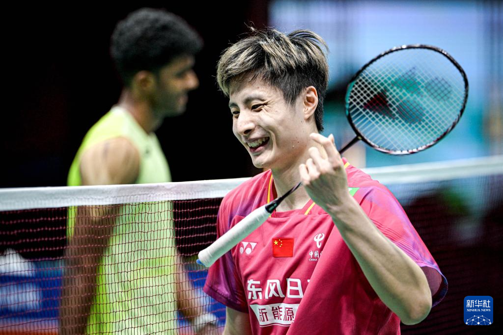 羽毛球亚锦赛|石宇奇夺得男单冠军