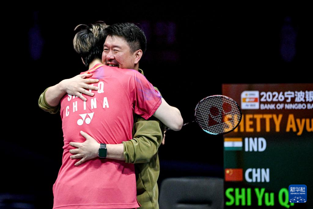 羽毛球亚锦赛|石宇奇夺得男单冠军
