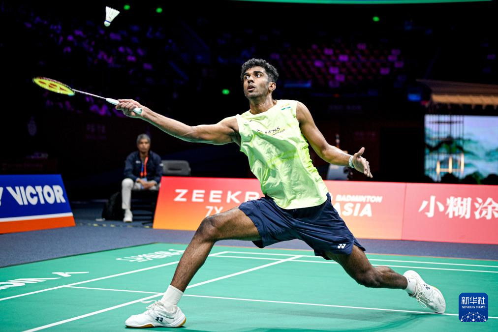 羽毛球亚锦赛|石宇奇夺得男单冠军
