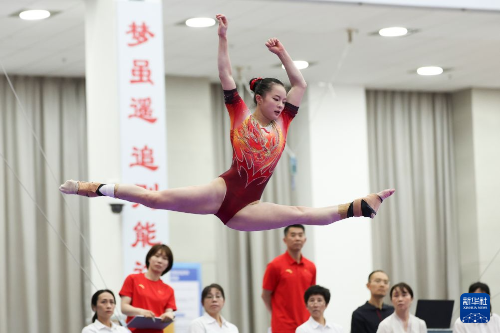 中国体操女队在京进行亚运会、世锦赛实战测验
