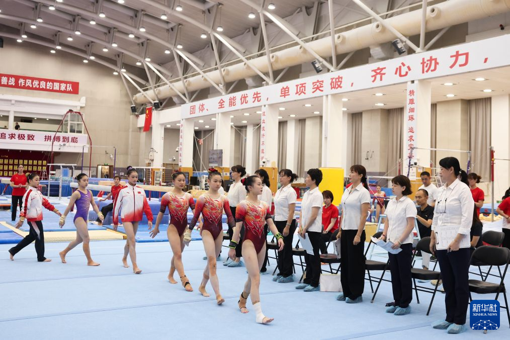 中国体操女队在京进行亚运会、世锦赛实战测验