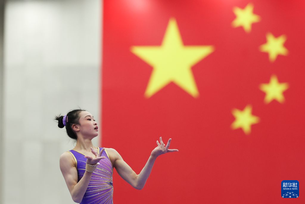 中国体操女队在京进行亚运会、世锦赛实战测验